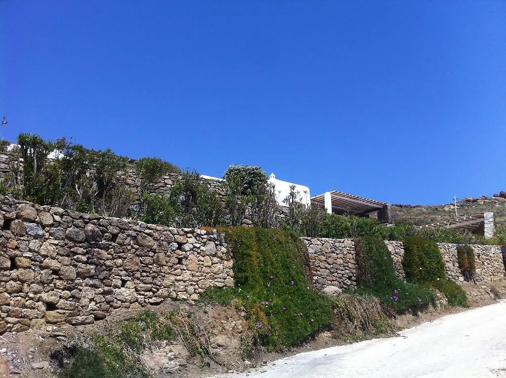 3 Bedroom Cycladic Villa Lia Kalafatis Greece