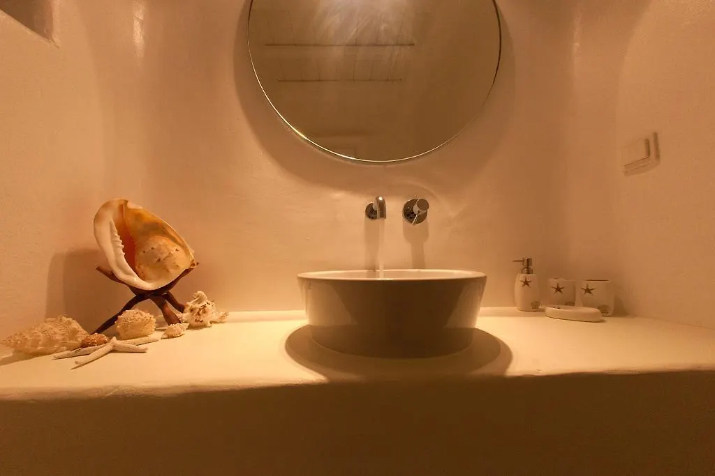 3 Bedroom Cycladic Villa Lia Kalafatis